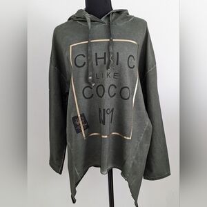 Chic Like Coco Hooded Pullover  Bella Amore Italy Women's XL  Designer Fashion